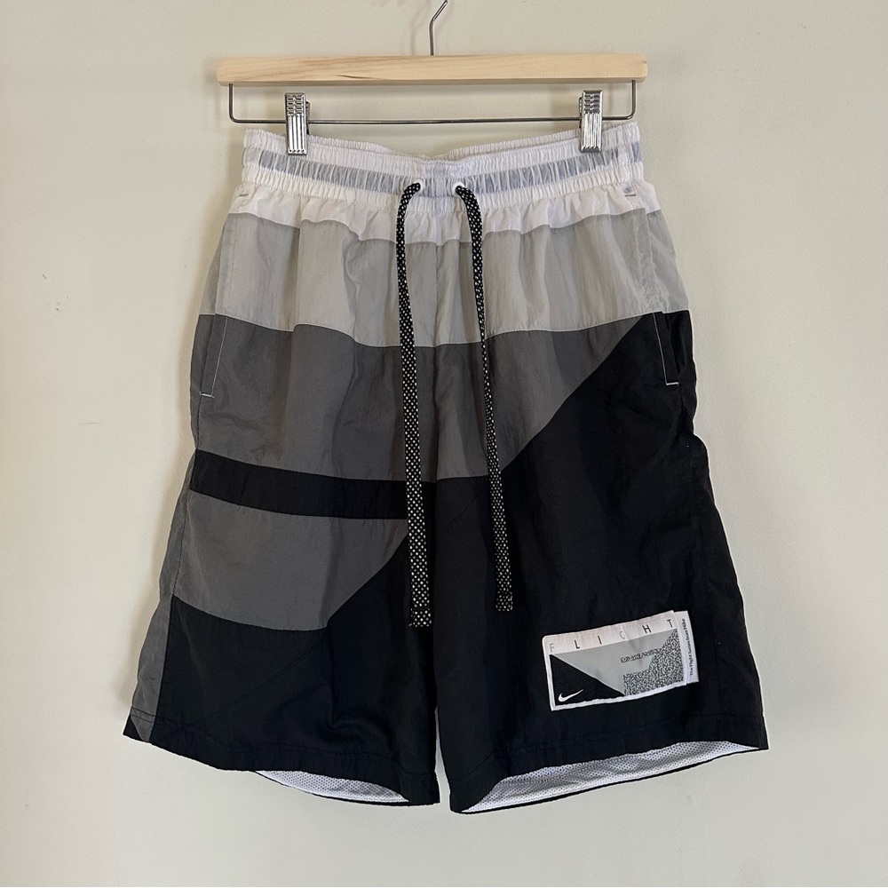 Vintage Nike Flight Shorts Colorblock Striped M Nylon